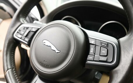 Jaguar XF II, 2018 год, 2 040 000 рублей, 13 фотография