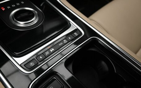 Jaguar XF II, 2018 год, 2 040 000 рублей, 19 фотография