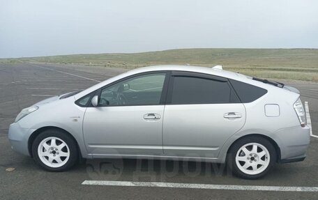 Toyota Prius, 2007 год, 750 000 рублей, 2 фотография