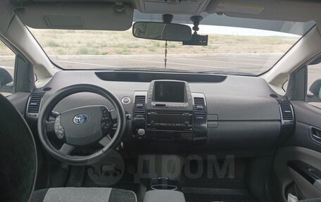 Toyota Prius, 2007 год, 750 000 рублей, 6 фотография