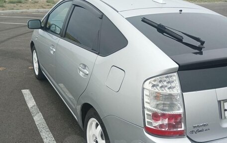 Toyota Prius, 2007 год, 750 000 рублей, 9 фотография