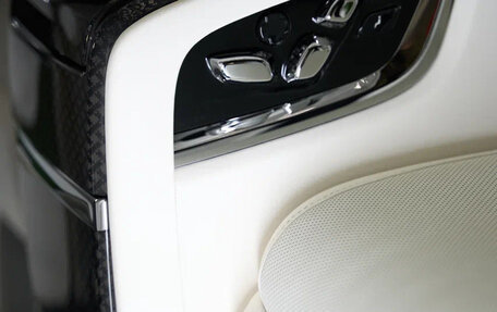 Rolls-Royce Cullinan, 2026 год, 70 000 000 рублей, 12 фотография