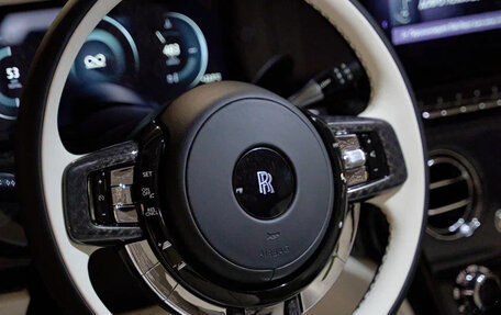 Rolls-Royce Cullinan, 2026 год, 70 000 000 рублей, 19 фотография
