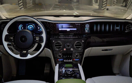 Rolls-Royce Cullinan, 2026 год, 70 000 000 рублей, 16 фотография