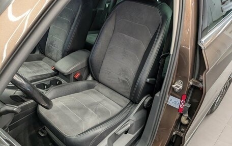 Volkswagen Tiguan II, 2018 год, 2 150 000 рублей, 14 фотография