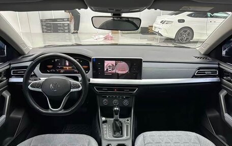 Volkswagen Lavida, 2022 год, 1 020 000 рублей, 14 фотография