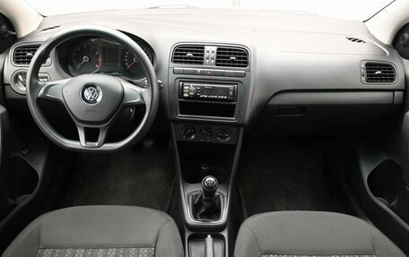 Volkswagen Polo VI (EU Market), 2015 год, 999 000 рублей, 8 фотография