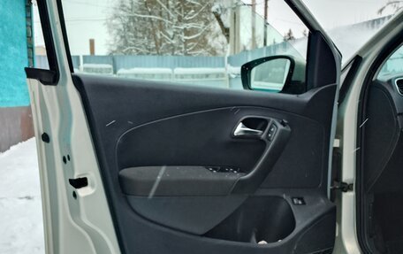 Volkswagen Polo VI (EU Market), 2012 год, 850 000 рублей, 9 фотография