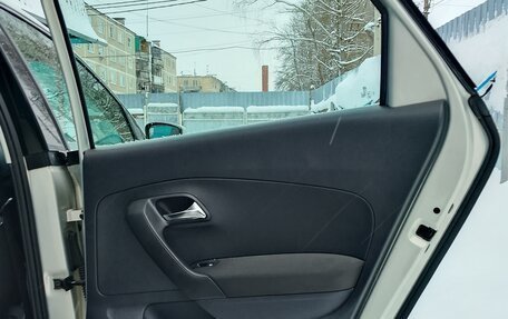 Volkswagen Polo VI (EU Market), 2012 год, 850 000 рублей, 5 фотография