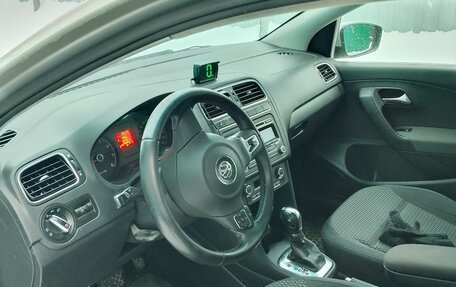 Volkswagen Polo VI (EU Market), 2012 год, 850 000 рублей, 10 фотография