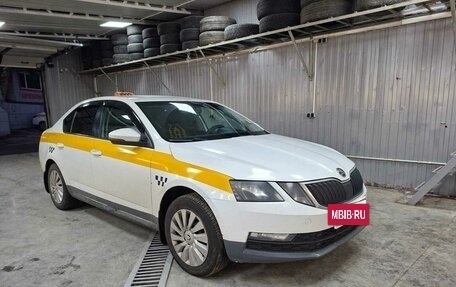 Skoda Octavia, 2019 год, 900 000 рублей, 2 фотография