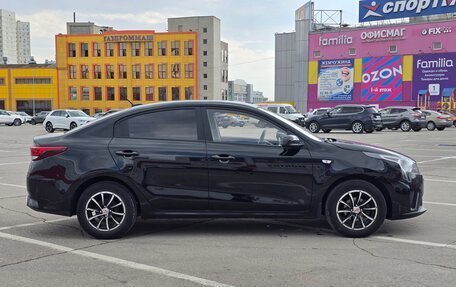 KIA Rio IV, 2021 год, 1 650 000 рублей, 3 фотография