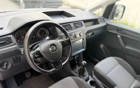 Volkswagen Caddy IV, 2016 год, 915 000 рублей, 3 фотография