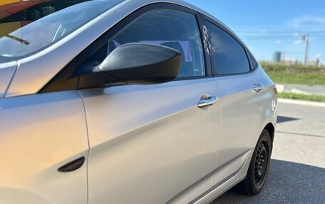 Hyundai Solaris II рестайлинг, 2011 год, 800 000 рублей, 5 фотография