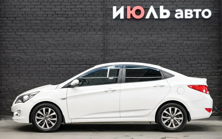 Hyundai Solaris II рестайлинг, 2015 год, 1 000 000 рублей, 8 фотография