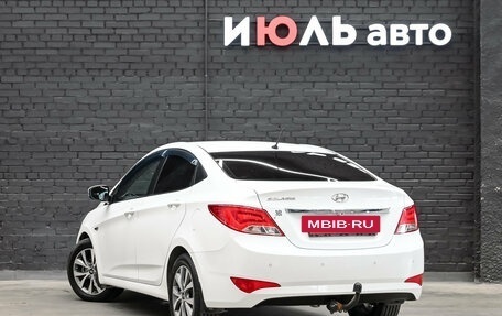Hyundai Solaris II рестайлинг, 2015 год, 1 000 000 рублей, 7 фотография