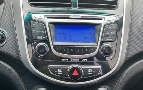 Hyundai Solaris II рестайлинг, 2011 год, 960 000 рублей, 9 фотография