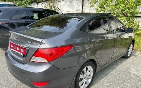 Hyundai Solaris II рестайлинг, 2011 год, 960 000 рублей, 4 фотография