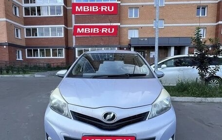 Toyota Vitz, 2012 год, 635 000 рублей, 6 фотография