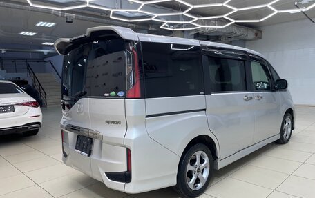 Honda Stepwgn IV, 2016 год, 1 910 000 рублей, 6 фотография