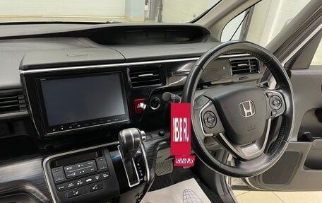 Honda Stepwgn IV, 2016 год, 1 910 000 рублей, 24 фотография