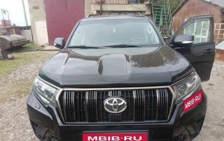 Toyota Land Cruiser Prado 150 рестайлинг 2, 2020 год, 6 250 000 рублей, 8 фотография