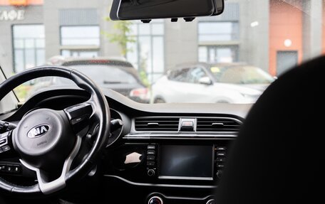 KIA Rio IV, 2018 год, 1 250 000 рублей, 2 фотография
