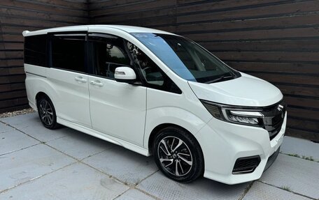 Honda Stepwgn IV, 2021 год, 2 050 000 рублей, 1 фотография