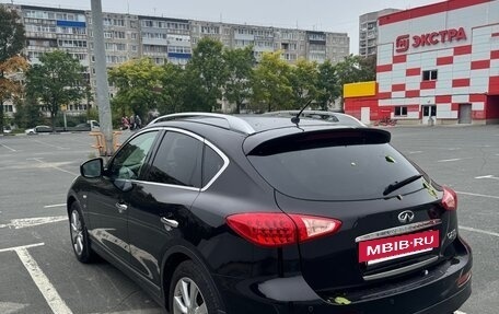 Infiniti QX50 I рестайлинг, 2015 год, 1 960 000 рублей, 7 фотография