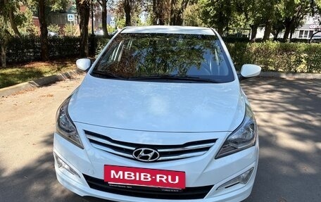 Hyundai Solaris II рестайлинг, 2016 год, 740 000 рублей, 2 фотография