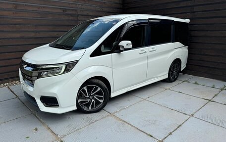 Honda Stepwgn IV, 2021 год, 2 050 000 рублей, 4 фотография