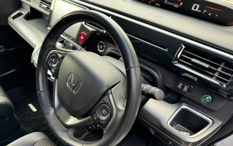 Honda Stepwgn IV, 2021 год, 2 050 000 рублей, 9 фотография