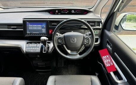 Honda Stepwgn IV, 2021 год, 2 050 000 рублей, 7 фотография