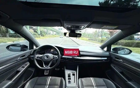 Volkswagen Golf VIII, 2023 год, 1 700 000 рублей, 6 фотография