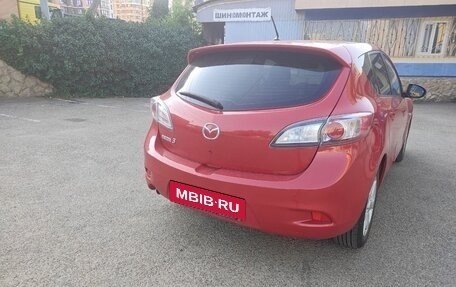 Mazda 3, 2011 год, 1 000 000 рублей, 20 фотография