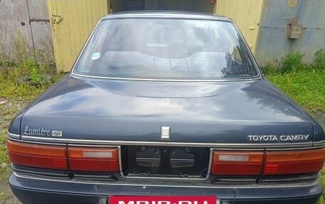 Toyota Camry, 1989 год, 250 000 рублей, 7 фотография