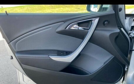 Opel Astra J, 2013 год, 850 000 рублей, 13 фотография