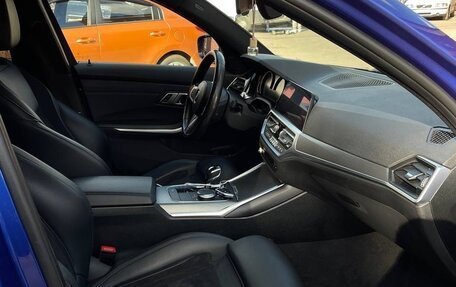 BMW 3 серия, 2019 год, 3 800 000 рублей, 9 фотография