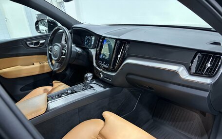 Volvo XC60 II, 2018 год, 3 290 000 рублей, 10 фотография