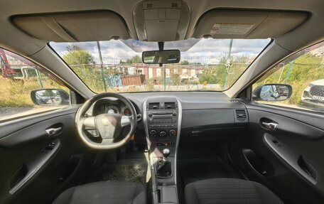 Toyota Corolla, 2011 год, 849 000 рублей, 11 фотография