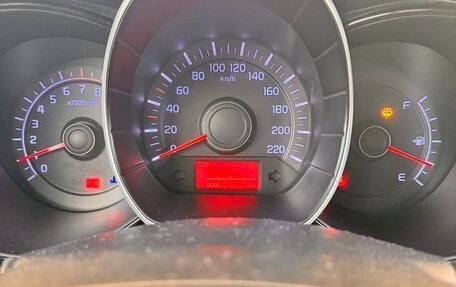 KIA Rio III рестайлинг, 2011 год, 500 000 рублей, 17 фотография