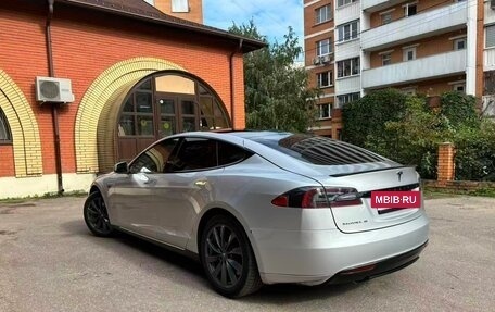 Tesla Model S I, 2012 год, 3 000 000 рублей, 4 фотография