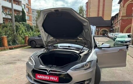 Tesla Model S I, 2012 год, 3 000 000 рублей, 10 фотография