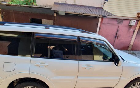 Mitsubishi Pajero IV, 2012 год, 2 499 999 рублей, 12 фотография