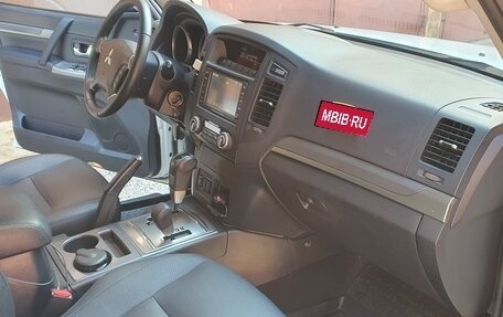 Mitsubishi Pajero IV, 2012 год, 2 499 999 рублей, 6 фотография
