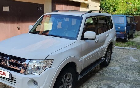 Mitsubishi Pajero IV, 2012 год, 2 499 999 рублей, 16 фотография