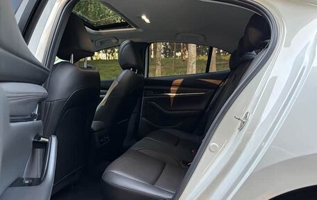 Mazda 3, 2022 год, 1 376 000 рублей, 16 фотография