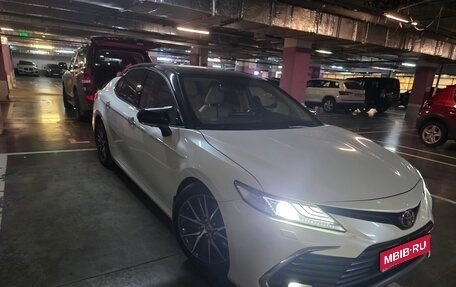 Toyota Camry, 2021 год, 3 555 000 рублей, 1 фотография