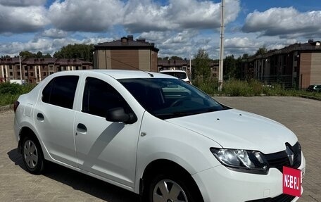 Renault Logan II, 2015 год, 645 000 рублей, 5 фотография
