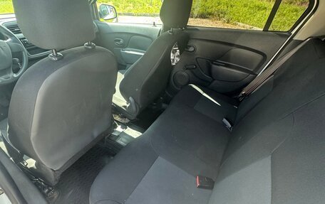 Renault Logan II, 2015 год, 645 000 рублей, 11 фотография